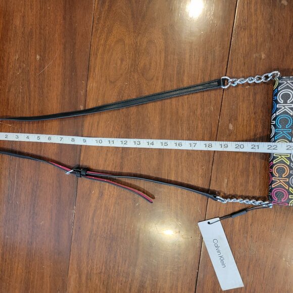 CALVIN KLEIN Multicolored Logo Crossbody Chain Wallet MSRP $138 - Picture 15 of 16